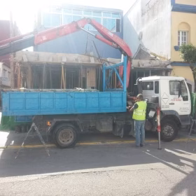 imgi_38_proyectos-y-construcciones-benalup-camion-de-carga